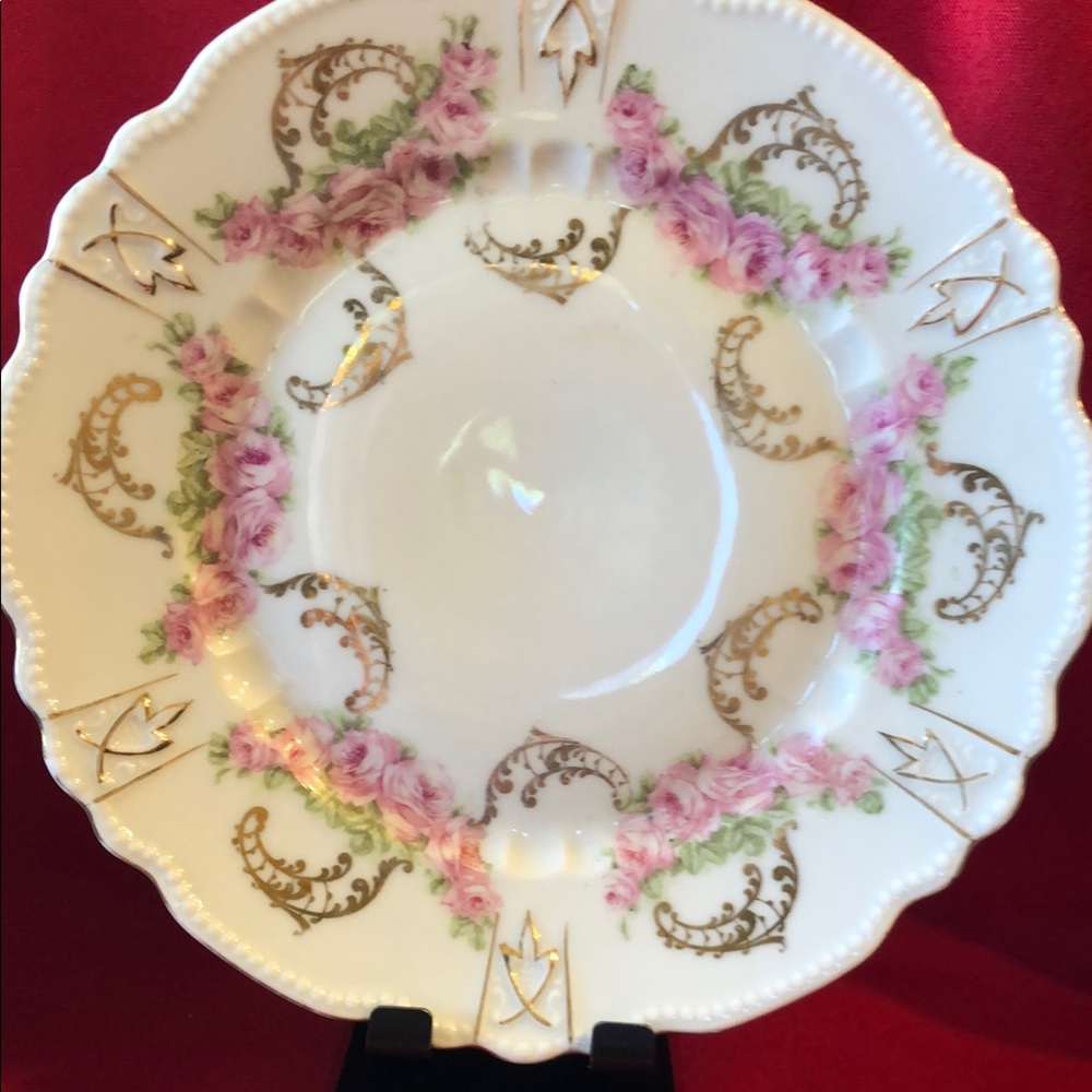 Pink and Green Floral Dinnerware Plate with Scalloped Edge